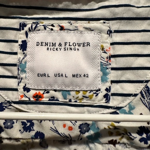 Men’s button down - Picture 2 of 3